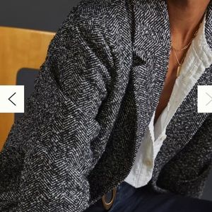 A sophisticated addition to your trans-seasonal wardrobe.